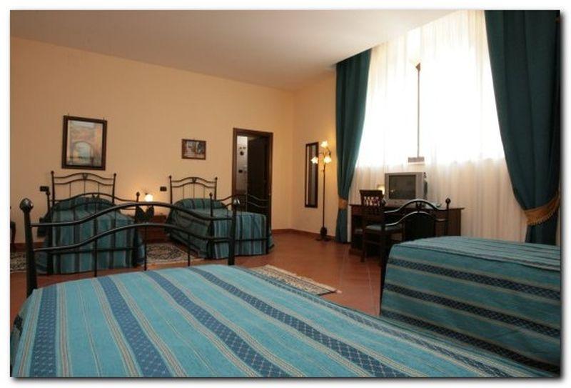 Grand Hotel Capodimonte Naples Luaran gambar
