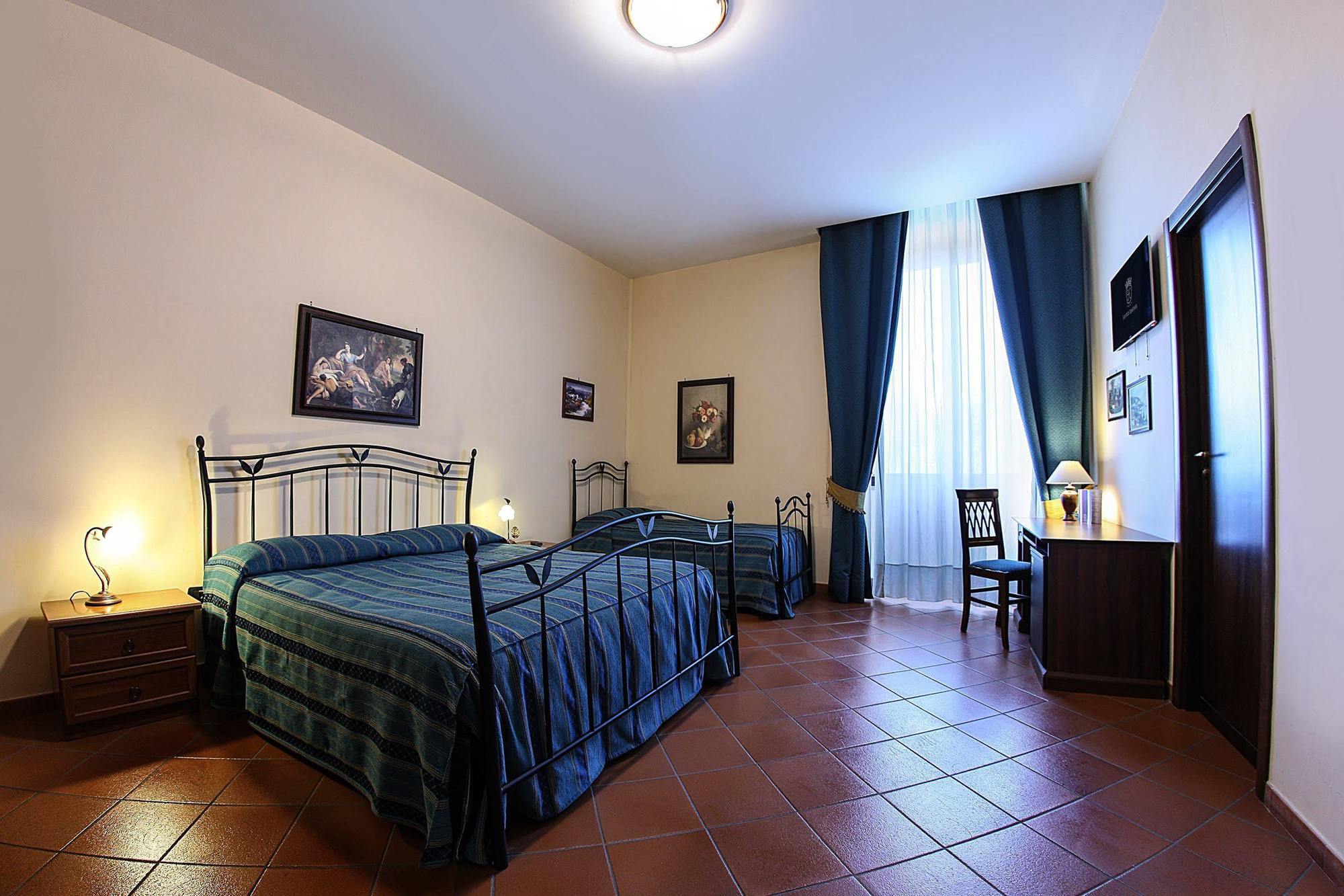 Grand Hotel Capodimonte Naples Luaran gambar
