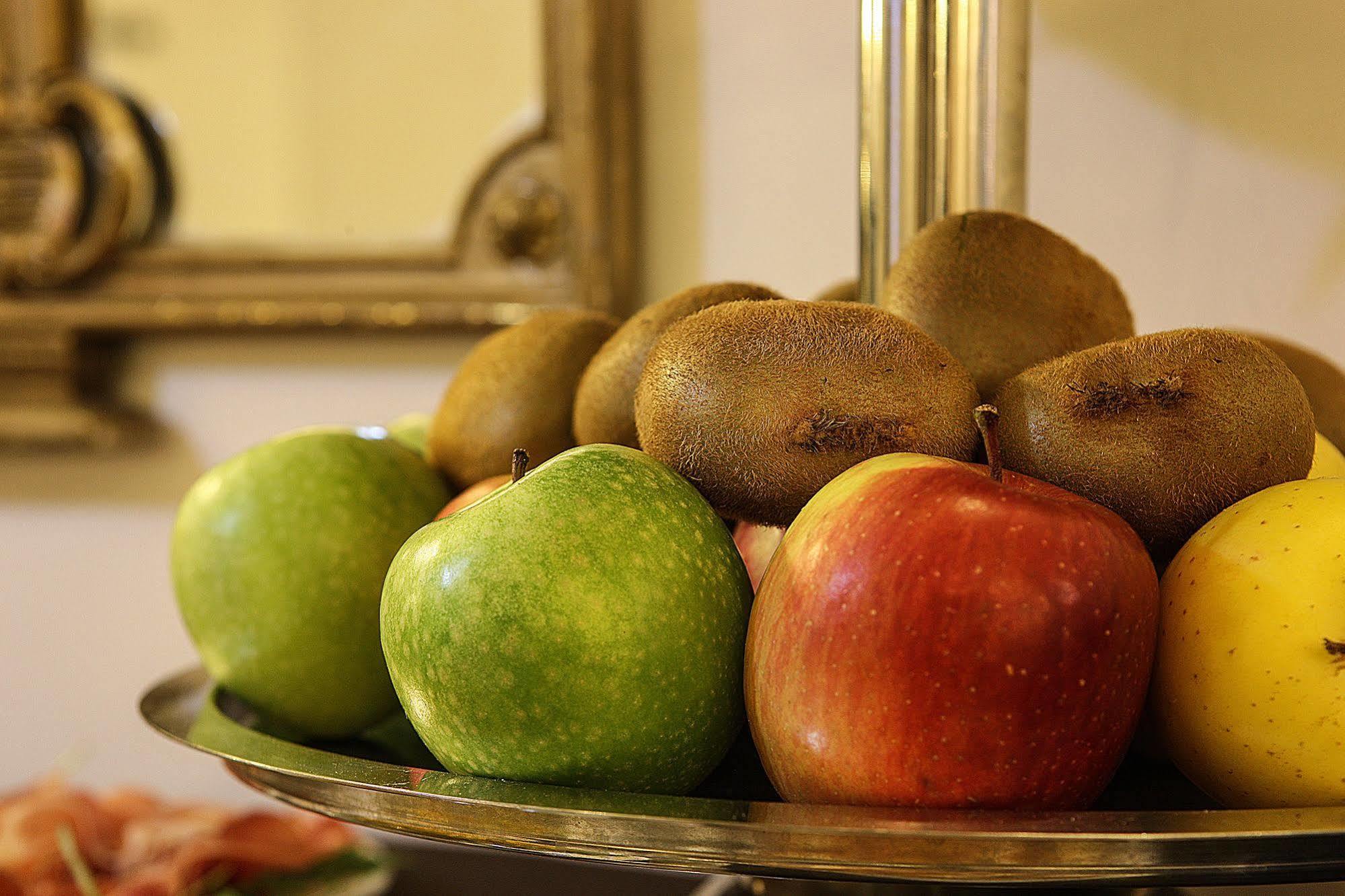 Grand Hotel Capodimonte Naples Luaran gambar