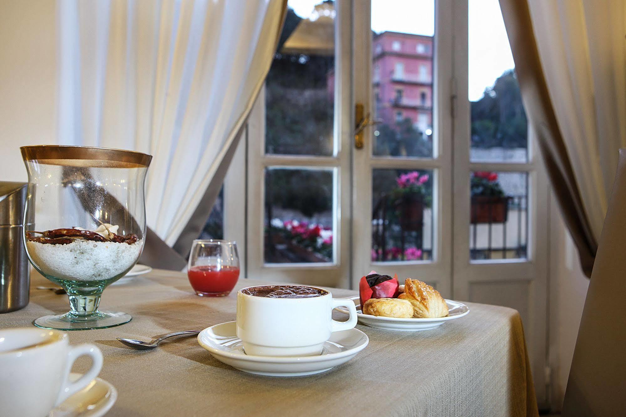 Grand Hotel Capodimonte Naples Luaran gambar